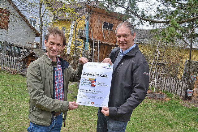 Peter Pagitsch (GF Abfallwirtschaftsverbund Lungau) und Leonhard Gruber (GF Lungauer Bildungsverbund) wollen Abfall vermeiden.
