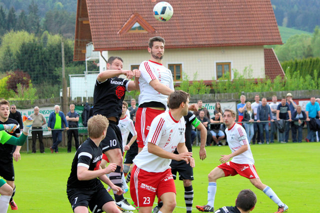 Der FC Ligist obenauf - 2:1-Sieg im Derby gegen Atus Bärnbach. | Foto: Cescutti