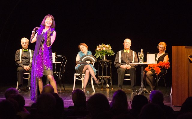 Solo von Lilo Zohmann: "Es geht die Lou lila von Kopf bis Schuh lila" | Foto: Peter Edlinger