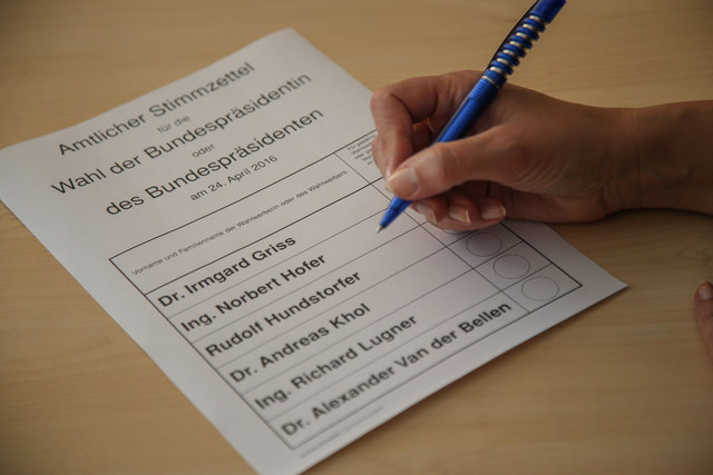 Mehr als 390.000 Wählerinnen und Wähler sind am 24. April 2016 bei der Bundespräsidentenwahl stimmberechtigt. | Foto: Franz Neumayr