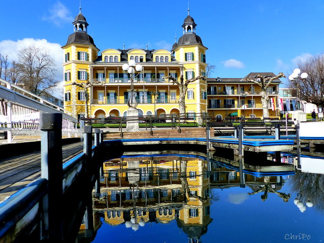 das Schloss von der Dampferanlegestelle gesehen