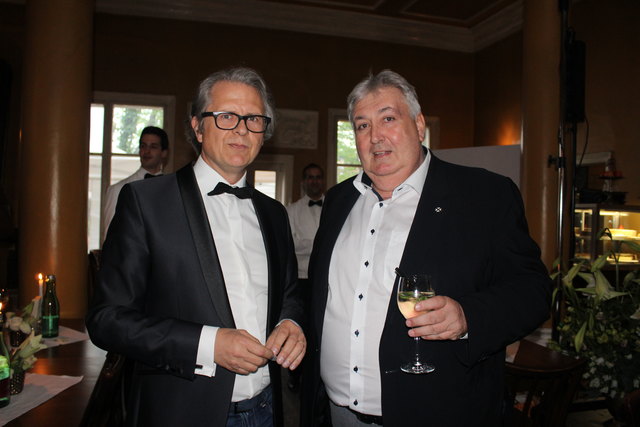 Geschäftsführer Thomas Gailer und Bezirksvorsteher Paul Stadler.