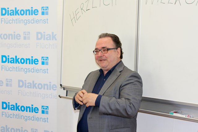 Diakonie Direktor Michael Chalupka  bei seiner Ansprache