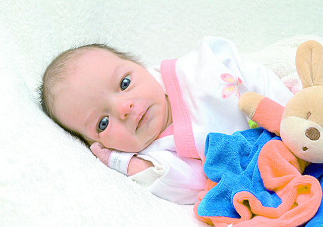 VALENTINA DORIS
 - Eltern: Bettina und Harald Lux