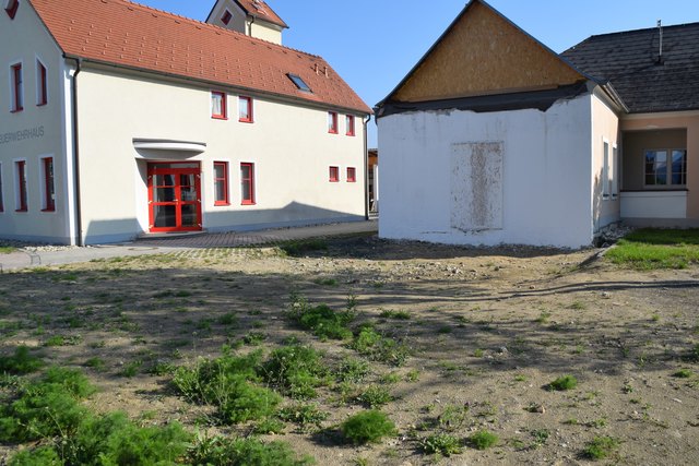 Für die Neugestaltung des Gemeindeplatzes wurden alle Vorbereitungen getroffen.