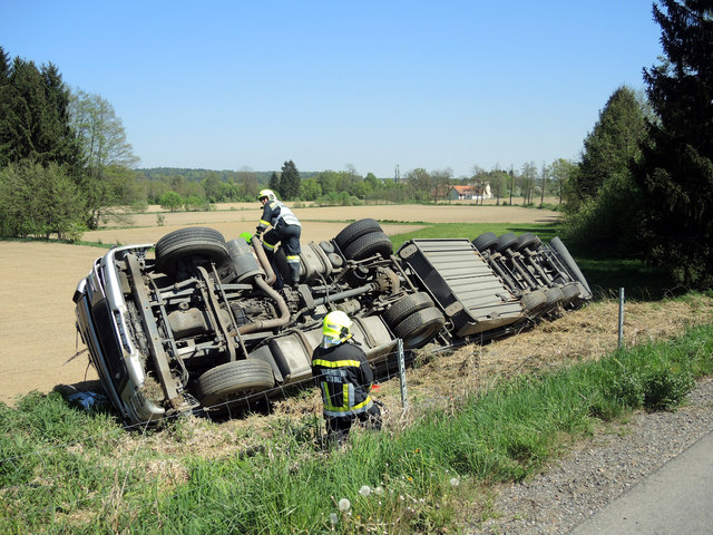 Spektakuläre Bilder vom gestigen Unfall in Rassach. | Foto: FF Stainz