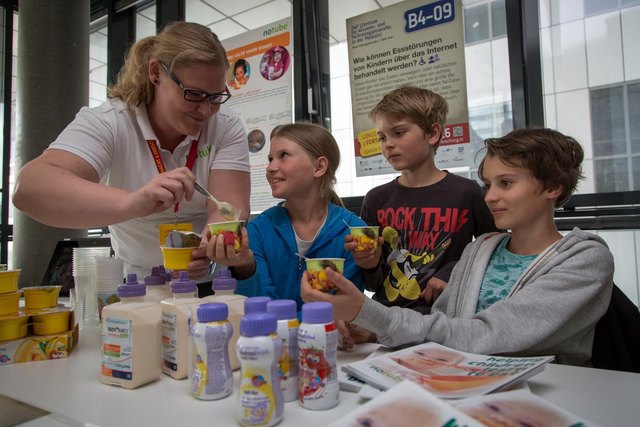 Mit Essstörungen bei Kindern beschäftigt sich der ZWT-Mieter Notube, u.a. werden Therapien über das Internet angeboten