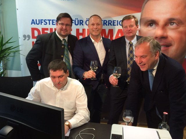 In der Zentrale der Freiheitlichen Partei Niederösterreich war der Jubel dem Erfolg entsprechend groß. | Foto: FPNÖ