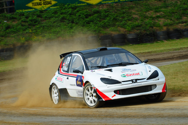 Erwin Frieszl fuhr auf Platz 3 bei den Touringcars | Foto: Foto Lehr