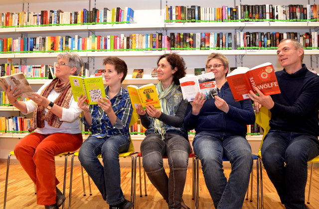 Das St. Willibalder Bibliotheksteam ist mit Freude, Leidenschaft sowie der richtigen Portion Schwung und Modernität bei der Sache. (Foto: Martina Stuhlberger)