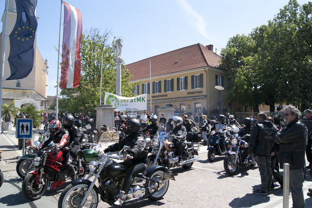 Ersatztermin! Die Motorradweihe in Fernitz, zu der 1.000 Bikes erwartet werden, findet morgen, 5. Mai, statt. Beginn: 11 Uhr.