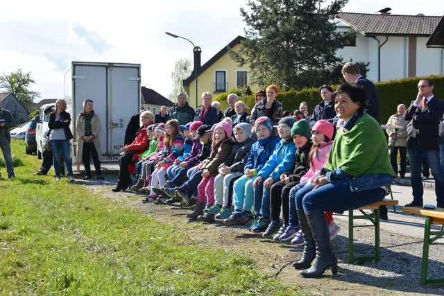 Die Kindergartenkinder aus Steinakirchen am Forst freuen sich auf ihr neues "Zuhause".