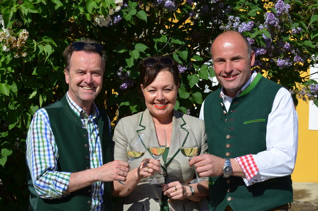 Bu?rgermeister Robert Zeitlinger, Abgeordnete zum Nationalrat Claudia Durchschlag, Vizebu?rgermeister Gerald Salzner | Foto: Lehmann