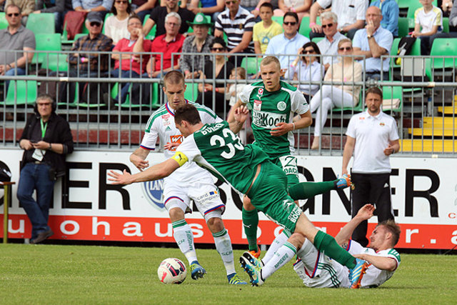 Trotz der 3. Niederlage in Serie hat der SV Mattersburg den Ligaerhalt selbst in der Hand. | Foto: www.svm.at