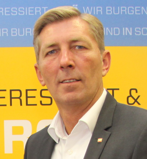 SPÖ-Landesgeschäftsführer Helmut Schuster fordert schnellstmöglich eine einheitliche Linie der SPÖ.