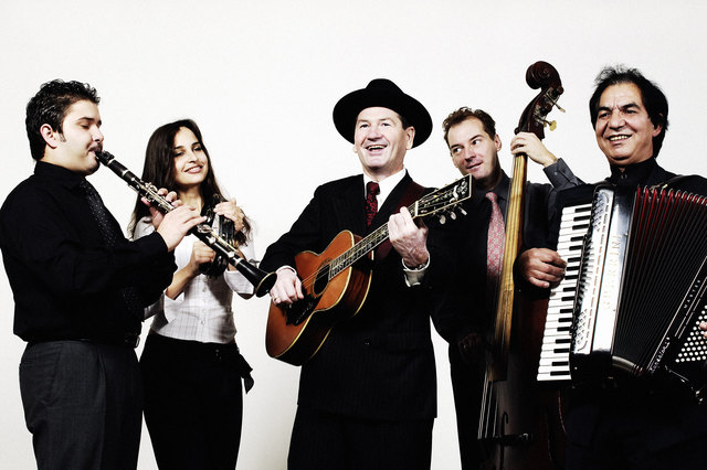 Die Wiener Tschuschenkapelle ist eine renommierte Musikgruppe mit reicher Bühnenerfahrung, bekannt durch Auftritte im „Funk und Fernsehen“, beim Gretzlfest und bei „megaevents“, im In- und Ausland. Das Repertoire setzt sich aus traditionellen und komponie | Foto: Wiener Tschuschenkapelle
