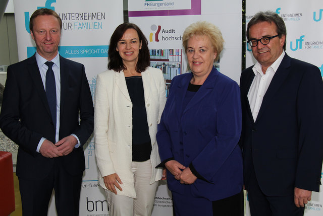 Diskutierten über „Familienfreundlichkeit“: LH-Stv. Johann Tschürtz, BMin Dr. Sophie Karmasin, LRin Verena Dunst, FH GF Mag. Josef Wiesler | Foto: LMS