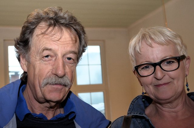 Hartwig Weiher in Begleitung von Isabella Kare