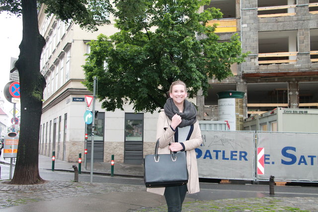 Rege Bautätigkeit rund um das Hotel Triest.