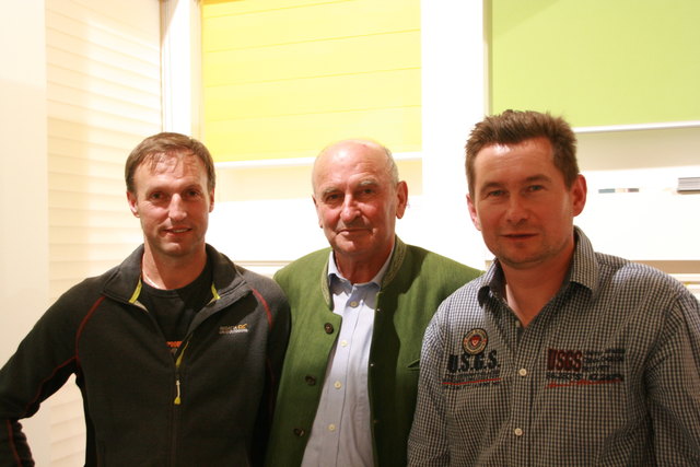 Herbert Moser mit zwei "Perlen" des Unternehmens: Erich Brugger und Gerhard Högerl.