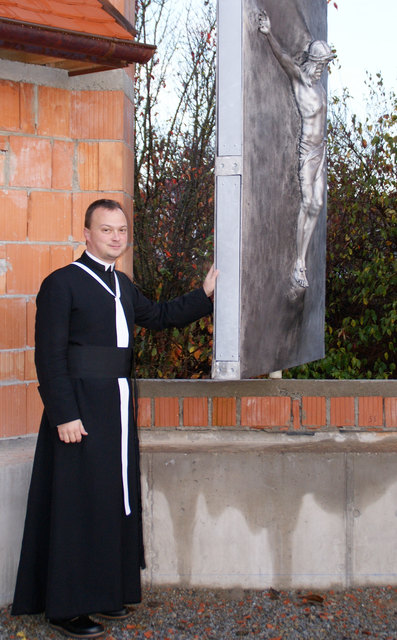 Seit Freitag den 13. Mai der neue Propst von Reichersberg. Herr Markus war als Pfarrer maßgeblich an der Gestaltung des neuen Urnenfriedhofs in Antiesenhofen beteiligt. | Foto: Doms/BezirksRundschau