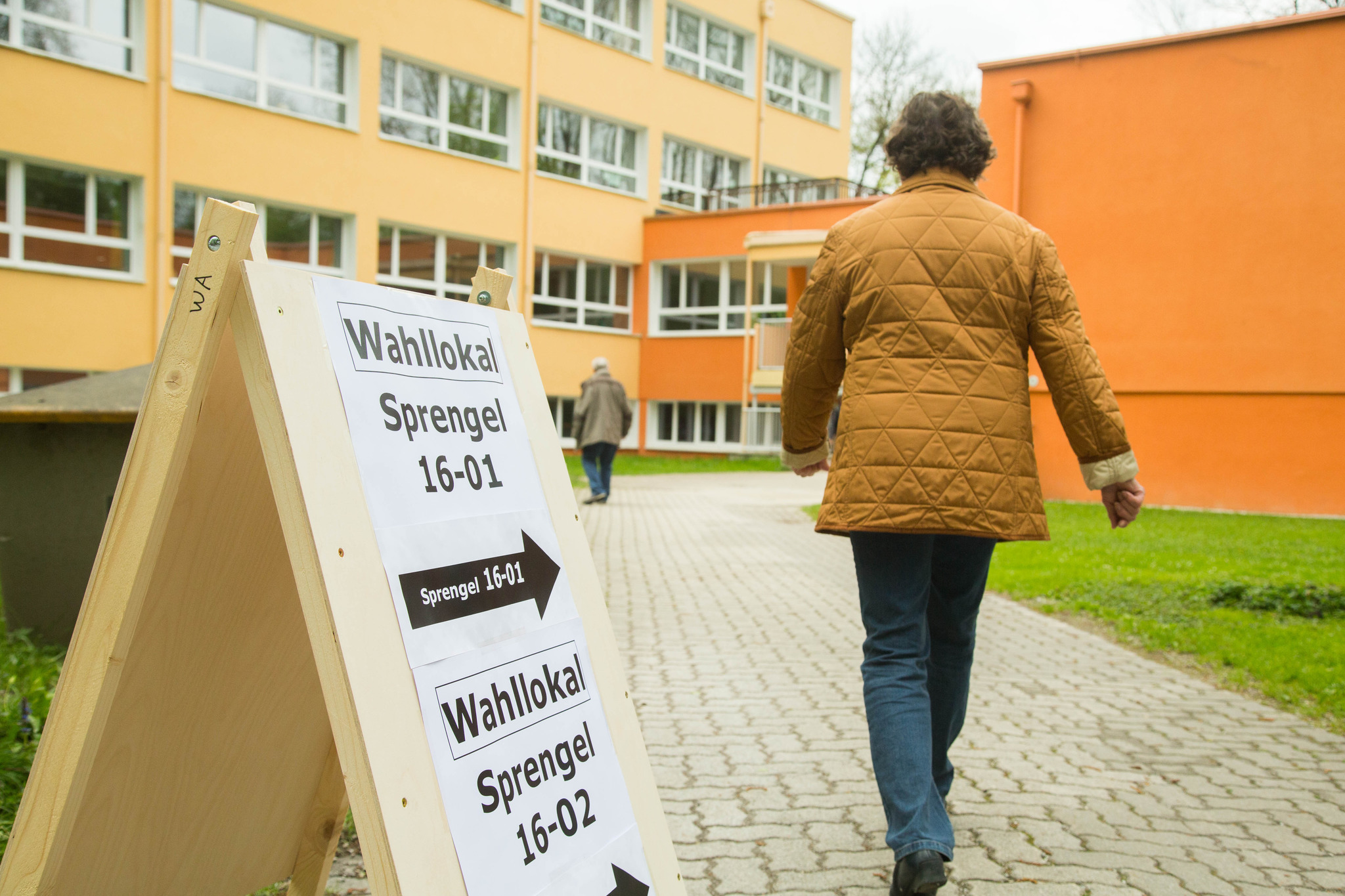 Öffnungszeiten der Wahllokale am Tag der BundespräsidentenStichwahl