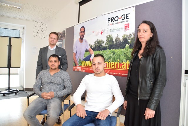 Bernhard Höfler, Andrei und Bogdan Oancea und Sónia Melo (verantwortlich für die Erntehelferplattform "Sezonieri")