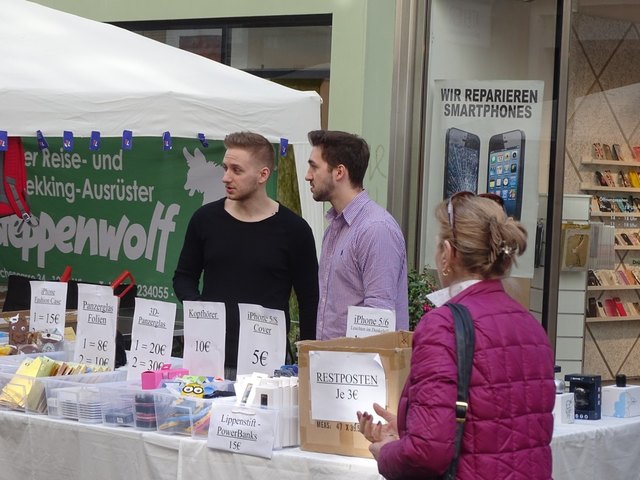 Flohmarkt am 29. 04. 2016 in der Neubaugasse