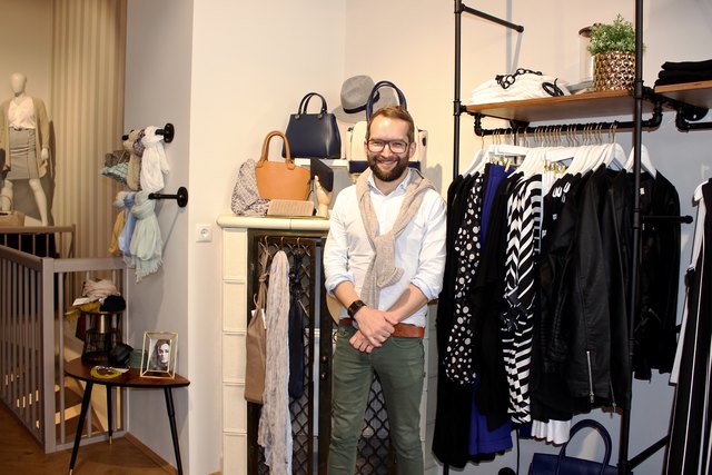 Viel Platz für grandiose Mode hat Georg Preiner im wunderschönen Ambiente seines GRANDIOS in der Otto Bauer Gasse 11