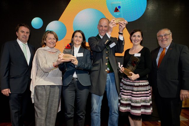 Kategoriepreisträger: Wolfgang Ecker, Obmann der Sparte Gewerbe und Handwerk der WK NÖ, Sonja Zwazl, Präsidentin der WK NÖ, Dagmar Poindl (Franz Kolar GmbH), Wolfgang Fellner (Fellner Engineering GmbH), Christina Krug (Schnabulerie Mödling) und Josef Brei | Foto: Josef Bollwein