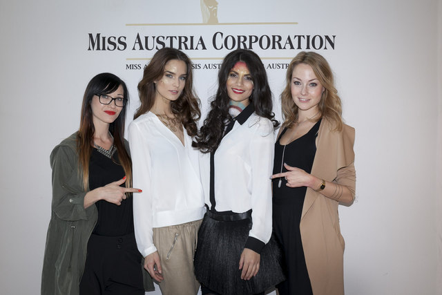 Die 20 Miss Austria-Kandidatinnen machten die Therme Geinberg noch schöner. | Foto: Miss Austria Corporation