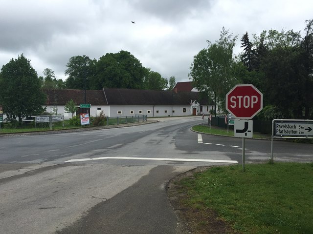 An dieser Kreuzung in Großmeiseldorf kommt es immer wieder zu Unfällen mit Pkws und Lkws.Foto: ag