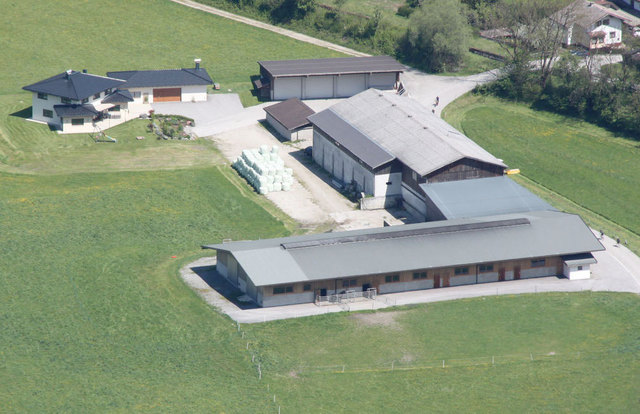 Am Schmied-Franzl-Hof erwartet die Besucher ein buntes Programm rund um die Tiroler Landwirtschaft! | Foto: Landwirtschafskammer Tirol