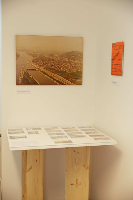 "Langenzersdorf und die Donau", Ausstellungsansicht, Foto Johannes Bockstefl