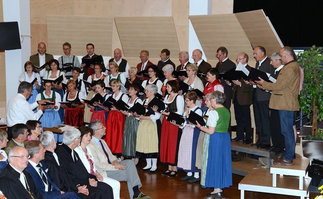 Beeindruckend: Katholischer Kirchenchor Kötschach-Mauthen unter Fritz Unterweger beim Gustav-Adolf-Fest im Rathaussaal
