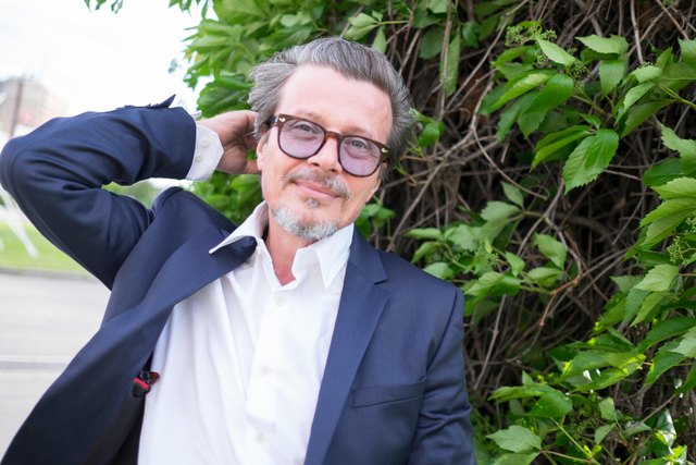 "Ich bin stolz darauf, dass ich es geschafft habe, Menschen aus Bosnien, Serbien, Ungarn oder der Slowakei zusammenzubringen, ohne dass es kracht", sagt Deladap-Mastermind Stani Vana. | Foto: Arnold Burghardt