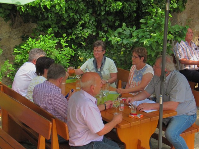 Beim Heurigen in Unterloiben