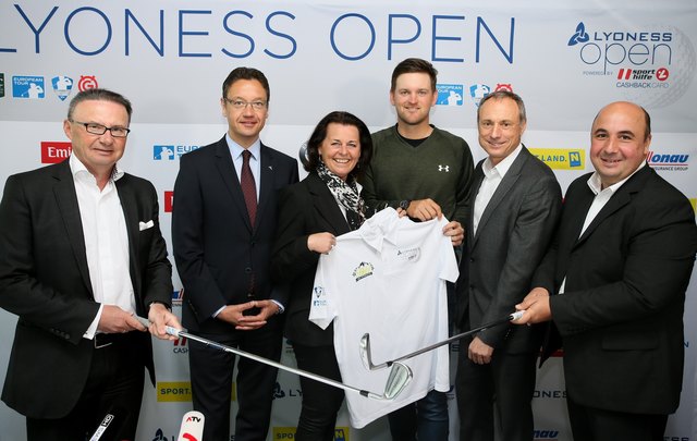 Christian Guzy (Präsident Diamond Country Club), KR Andreas Werner (Aufsichtsratsvorsitzender Lyoness Group AG), Silvia Kelemen (Head of Public Relation Lyoness Group AG), Bernd Wiesberger, Anton Schutti (Geschäftsführer Österreichische Sporthilfe) und Ali A. Al-Khaffaf (Golf Open Event GmbH). | Foto: GEPA pictures