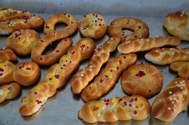 Die Kinder genossen die fertigen Backstücke. | Foto: Löschenbrand