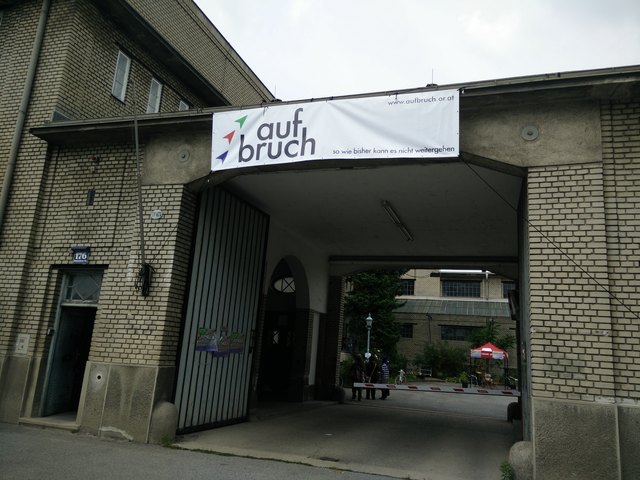 Aufbruchstimmung in der ehemaligen Sargfabrik