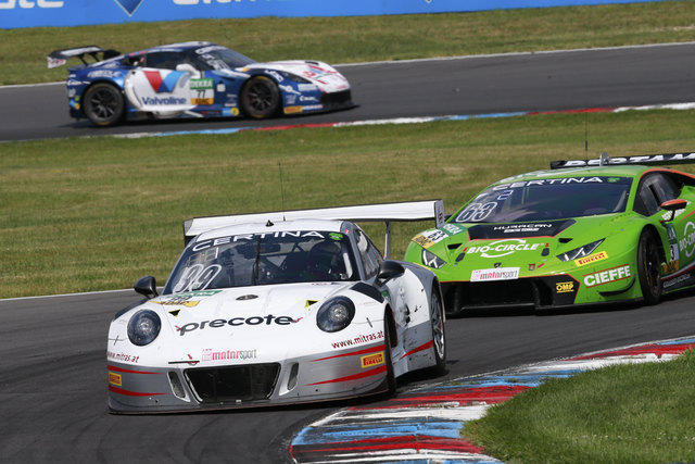 Der 28-jährige Walser Martin Ragginger gilt in seinem Porsche 911 GT3 R bereits als Routinier der ADAC GT Masters. | Foto: Gruppe C Photography