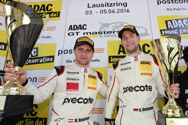 Den Sieg im ersten Rennen am Lausitzring konnten sich Martin Ragginger (links im Bild) und Robert Renauer sichern. | Foto: Gruppe C Photography