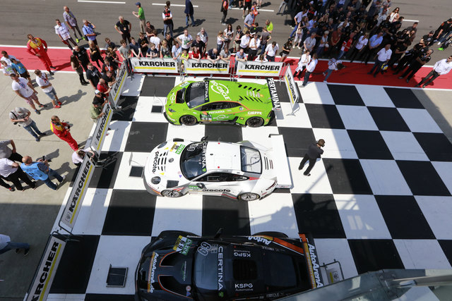 Den Sieg im ersten Rennen am Lausitzring konnten sich Martin Ragginger und Robert Renauer mit ihrem Porsche 911 GT3 R sichern. | Foto: Gruppe C Photography