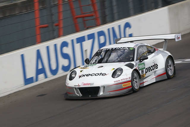 Der 28-jährige Walser Martin Ragginger gilt in seinem Porsche 911 GT3 R bereits als Routinier der ADAC GT Masters. | Foto: Gruppe C Photography