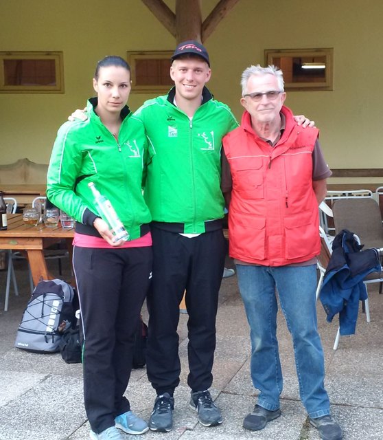 Vlnr. Isabella Schimak (PVN), Sven Thill (PVN), Karlheinz Aichholzer (KBC, Organisator)