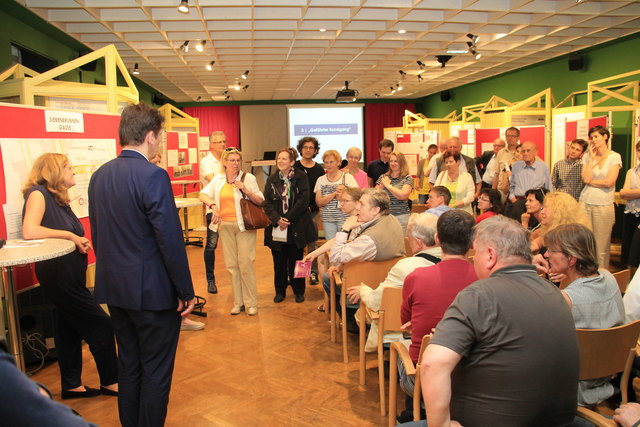 Reges Interesse an dem Infoabend.