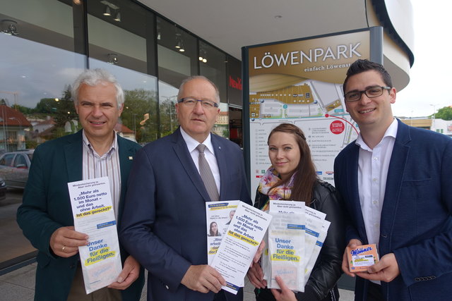 Anton Linsberger, Karl Moser, Denise Gotsmy und Patrick Strobl machten schon im Löwenpark Werbung für die Aktion. | Foto: privat