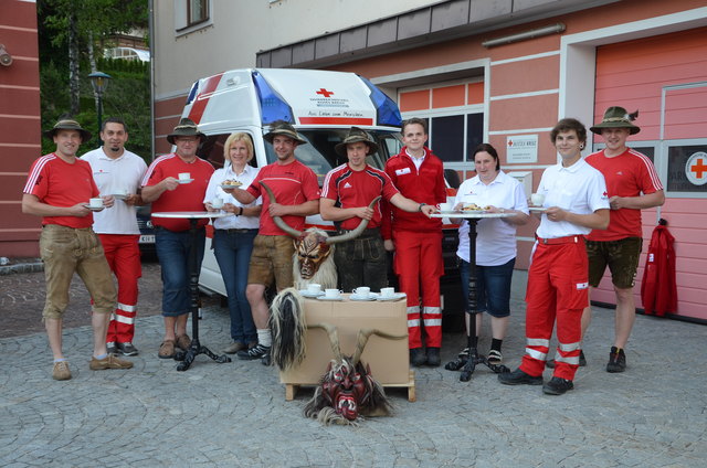 Josef Mitterhuber, Bernhard Sieberer, 
Herbert Deubl, OSL Maria Köberl, Obmann Patrick Löffler, Thorsten Immler, Florian Hieslmayr, Daniela Bachmaier, Christoph Polterauer, Martin Eder (v.li.). | Foto: Privat