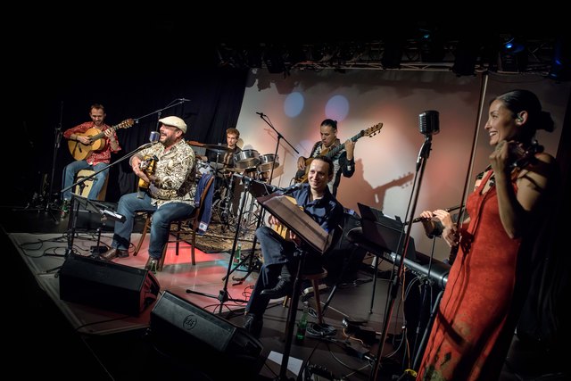 Die Gruppe "Banda del Padre" begeisterte das Publikum in Öblarn. | Foto: Christoph Huber