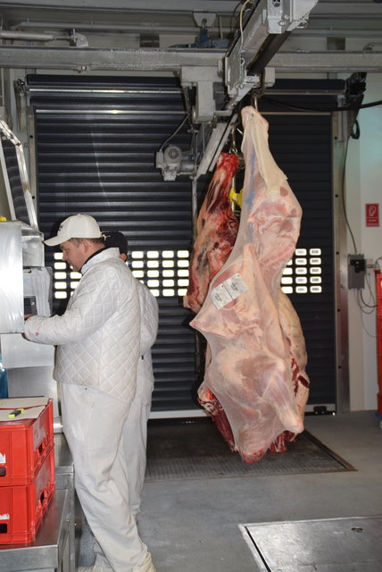 Fleisch-Anlieferung bei der Firma Astro Kalb in Reidling. | Foto: Zeiler